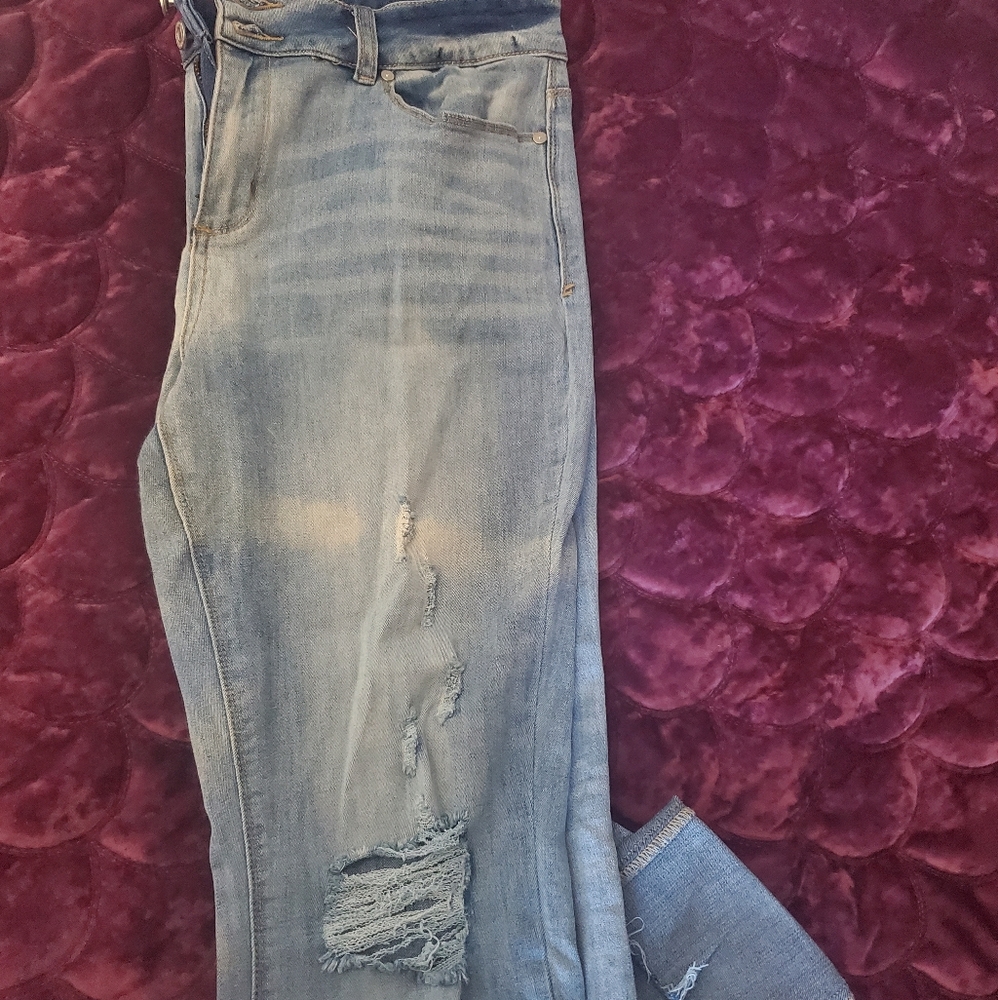 Capri stretch jeans! - Picture 4 of 4